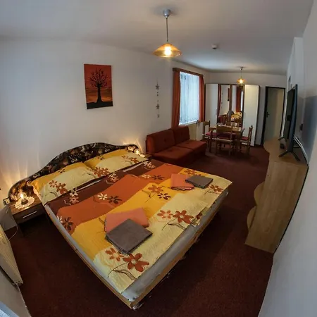 Penzion U Arnošta Skláře *
