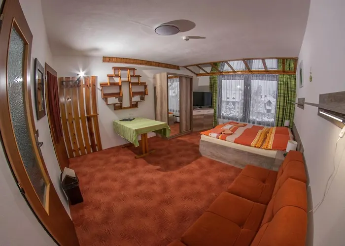 U Arnosta Sklare Gasthof 3*